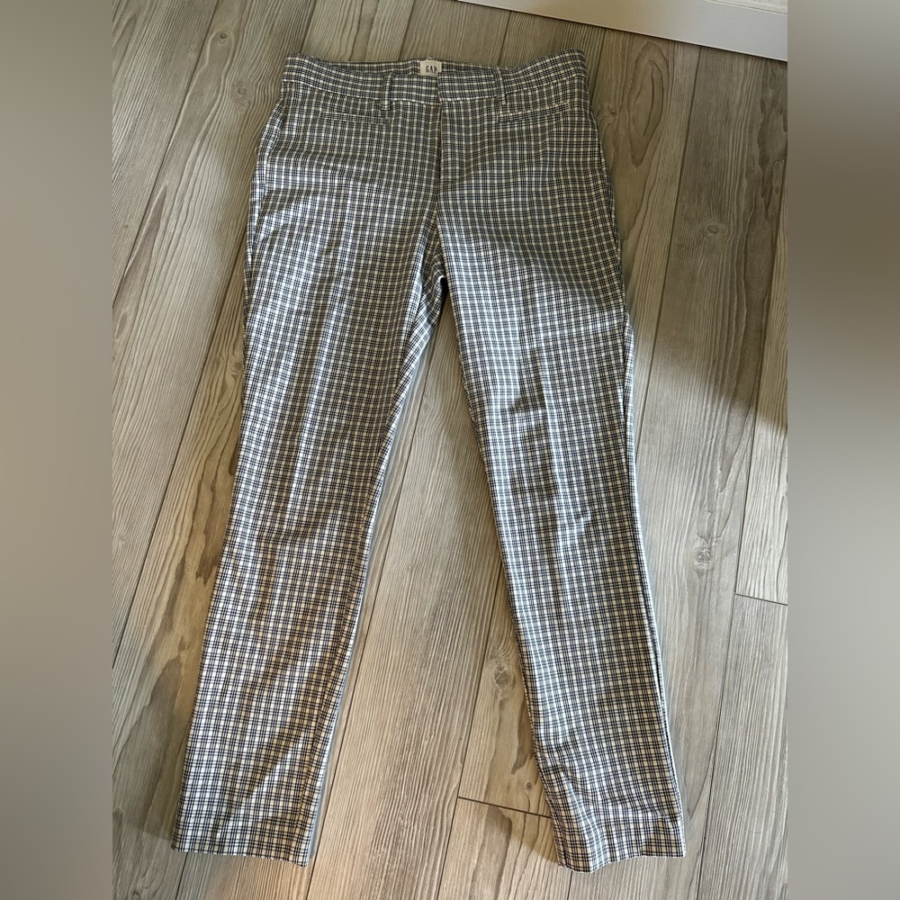Gap signature skinny ankle pants size 4